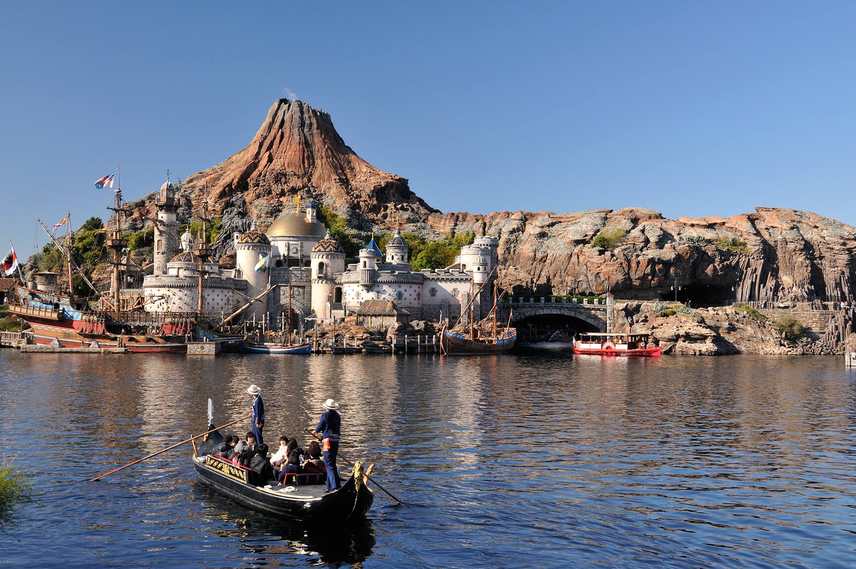 “冒険とイマジネーションの海へ” 東京ディズニーシー（イメージ）Disney 2021-033,2021-034