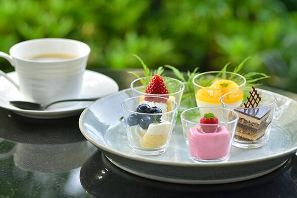 クラブラウンジの軽食（イメージ）