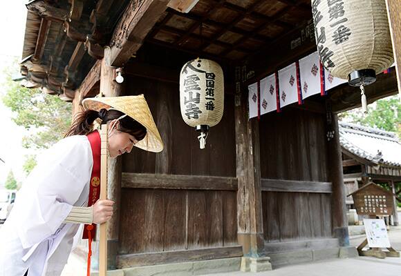 お遍路衣装でお参り体験イメージ3