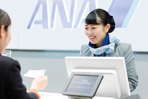 グランドスタッフの仕事風景