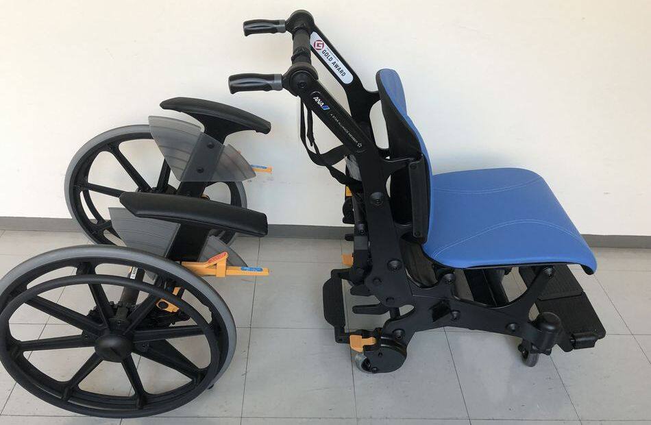 モルフ。タイヤを外した状態。