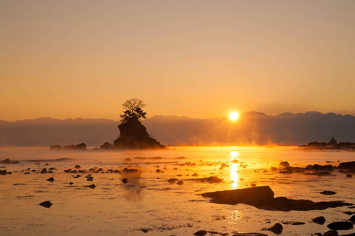(写真) 雨晴海岸 5