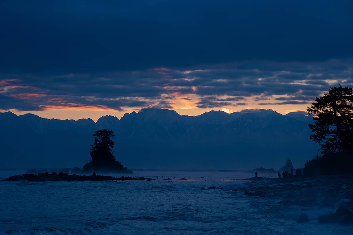 (写真) 雨晴海岸 6
