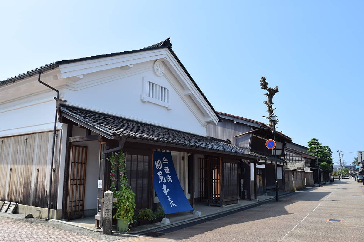 (写真) 岩瀬の街並み 3