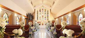 St. Paulia Church: Charme de Nature