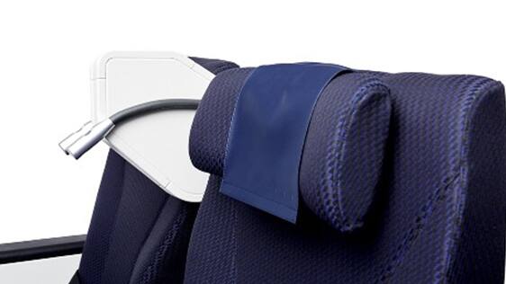 Vertically adjustable headrest